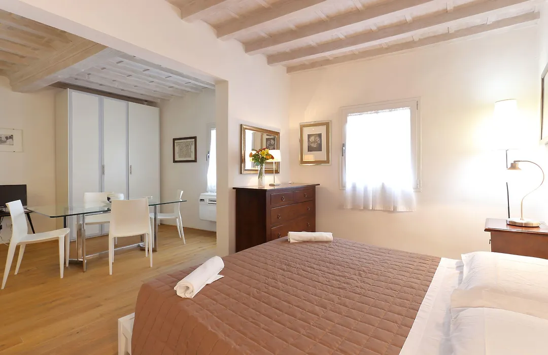 Relais Martinez Florence-1
